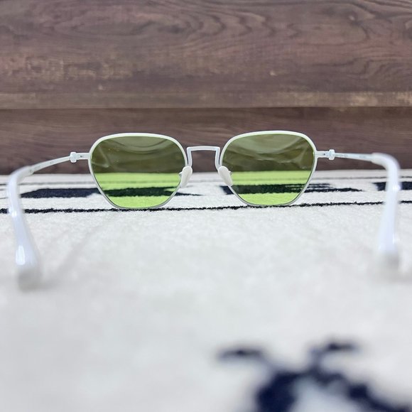 Alessandra Rich Linda Farrow Heart White Chain Pale Green Rectangular Sunglasses - Picture 7 of 10
